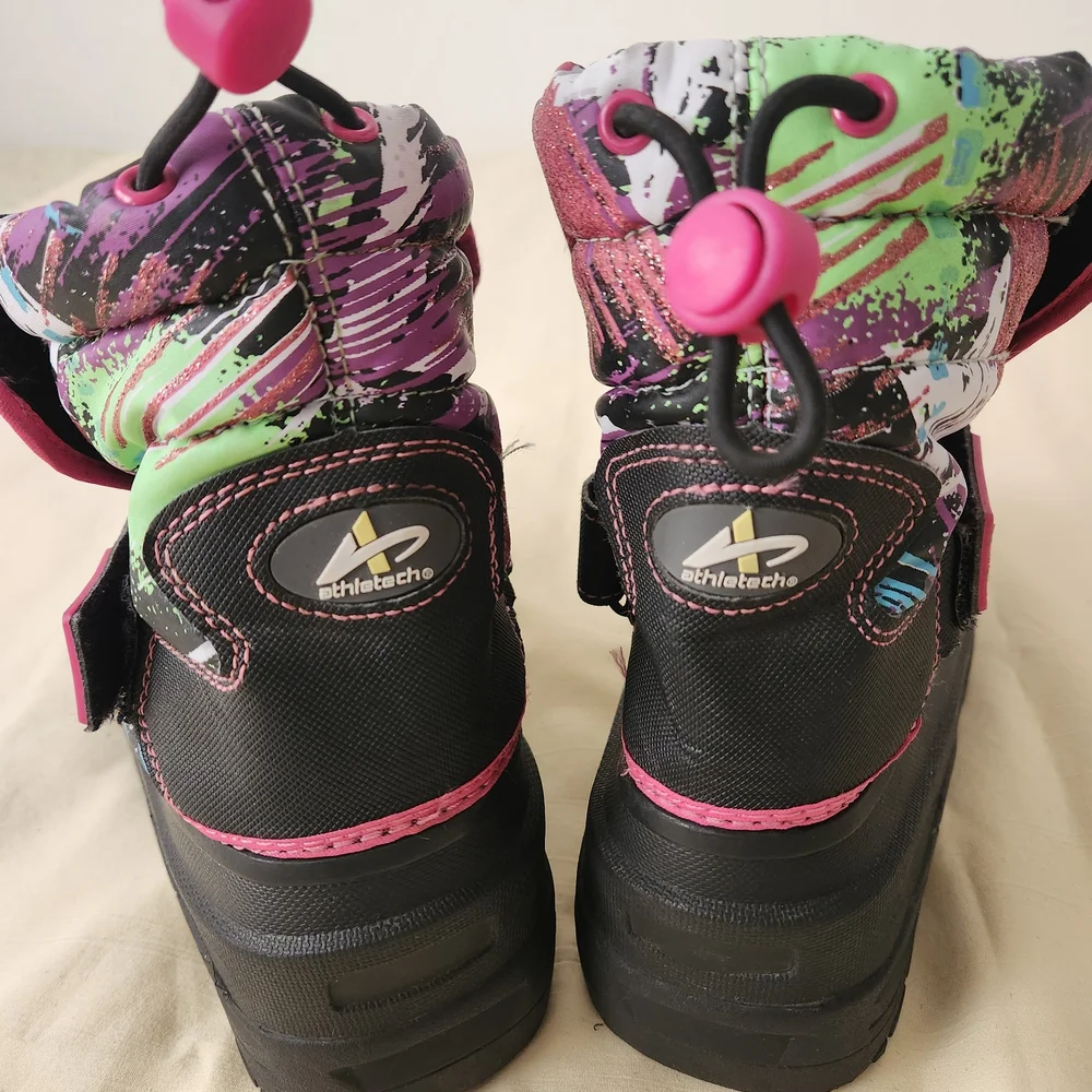 Athletech Kids Rain & Snow Boots - Black and Pink Size 5